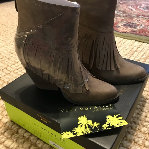 VERY VOLATILELE KHOLE FRINGE BOOTIE ON WEDGE - Picture 6 of 7